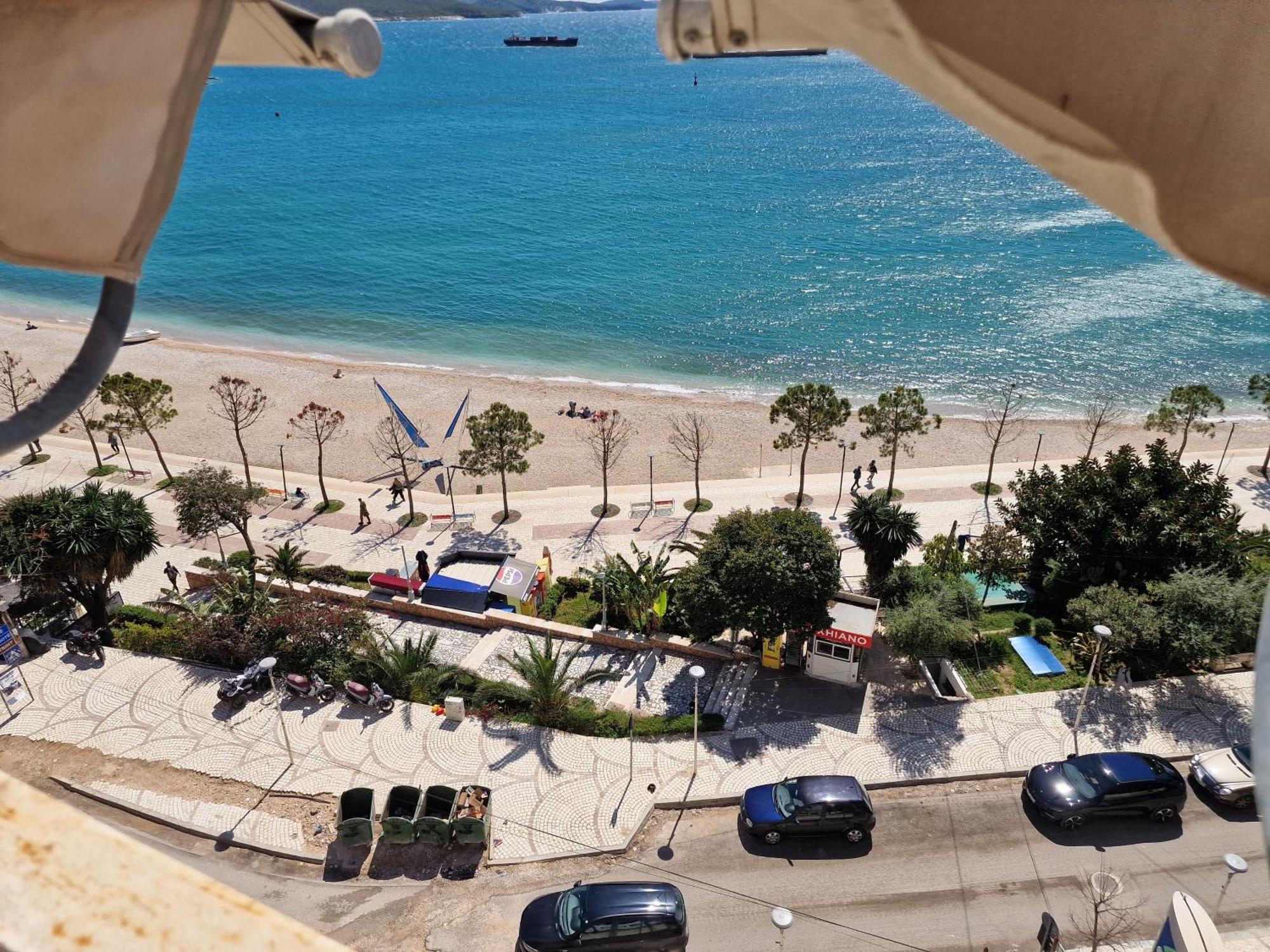 Beachfront Apartment Sarande Ngoại thất bức ảnh