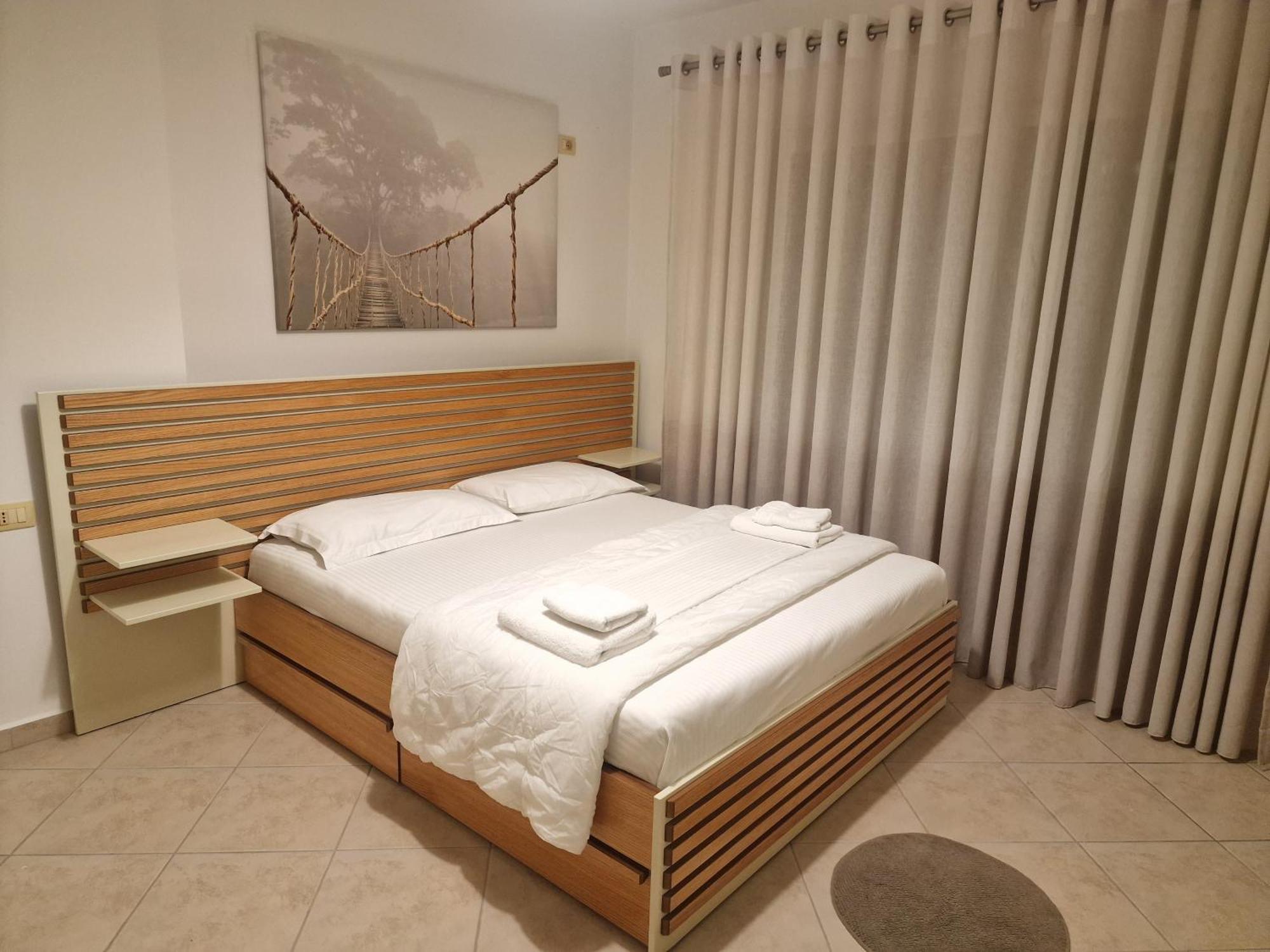 Beachfront Apartment Sarande Ngoại thất bức ảnh